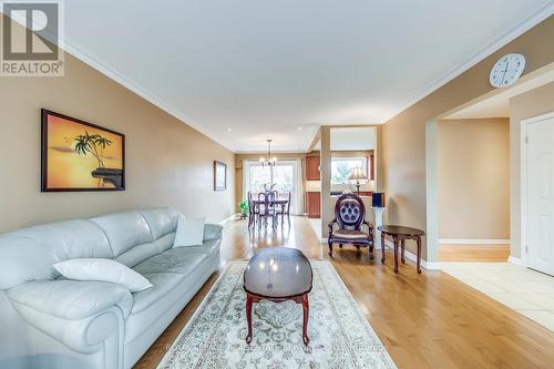 1607 Ewald Road, Mississauga, ON - Indoor Photo Showing Living Room