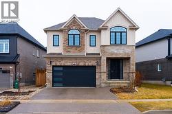 723 WOOD LILY Street Waterloo, ON N2V 0E4
