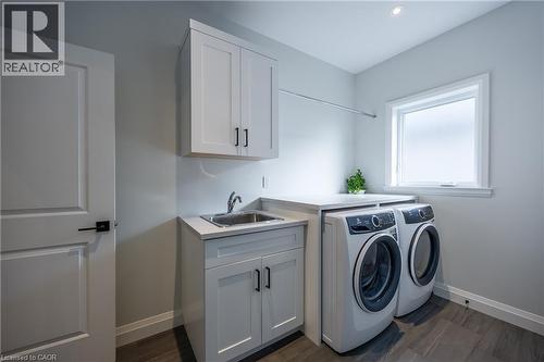 120 Newport Lane, Port Dover, ON - Indoor Photo Showing Laundry Room