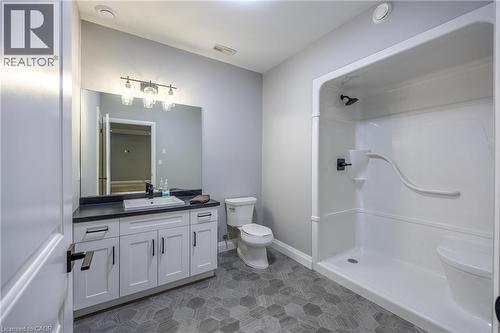 120 Newport Lane, Port Dover, ON - Indoor Photo Showing Bathroom