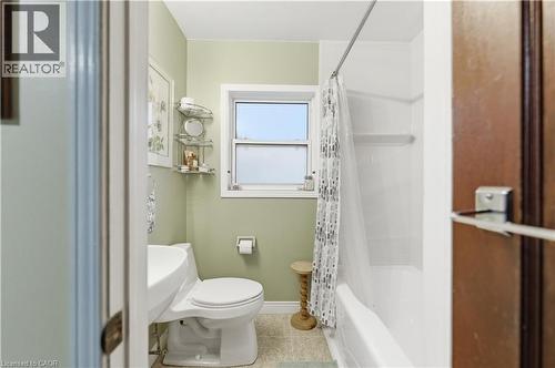 76 Knyvet Avenue, Hamilton, ON - Indoor Photo Showing Bathroom