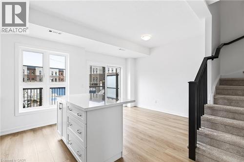55 Great Falls Boulevard, Waterdown, ON - Indoor Photo Showing Other Room