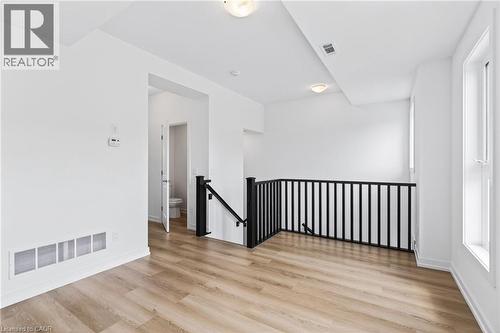 55 Great Falls Boulevard, Waterdown, ON - Indoor Photo Showing Other Room