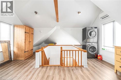 57 New Street, Hamilton, ON - Indoor Photo Showing Laundry Room