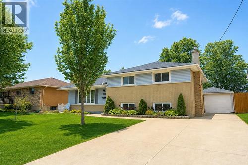 1134 O'RAE AVENUE  Sarnia, ON N7S 3G9