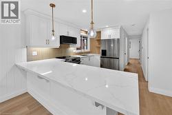 7 CROSTHWAITE Avenue S  Hamilton, ON L8K 2T7