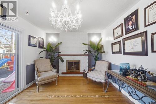 3652 Haven Glenn, Mississauga, ON - Indoor With Fireplace