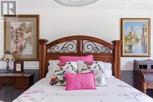 3652 Haven Glenn, Mississauga, ON - Indoor Photo Showing Bedroom