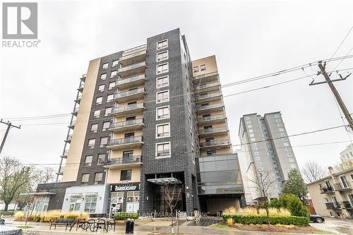#1002 - 8 HICKORY STREET  Waterloo, ON N2L 3H6
