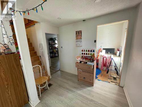 547 Montrave Avenue, Oshawa, ON - Indoor