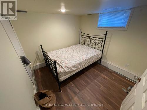 547 Montrave Avenue, Oshawa, ON - Indoor Photo Showing Bedroom