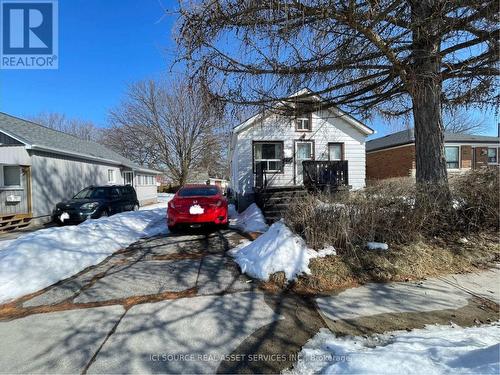 547 Montrave Avenue, Oshawa, ON - Outdoor