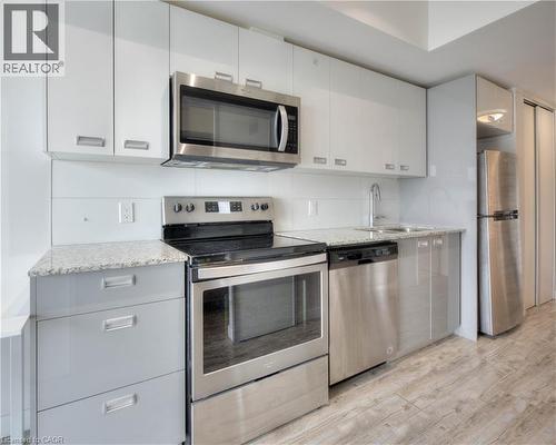 257 Hemlock Street Unit# 607, Waterloo, ON - Indoor Photo Showing Kitchen With Stainless Steel Kitchen
