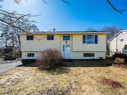65 Carlisle Drive  Cole Harbour, NS B2V 1V8