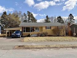43 Maple Boulevard  Bible Hill, NS B2N 4N4