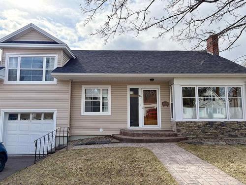 80 Roosevelt Avenue  Truro, NS B2N 1B6