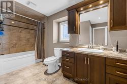 4 piece bath 2nd level - 