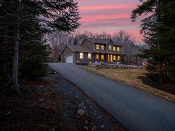 500 Paula Drive Hammonds Plains, NS B3Z 0H7