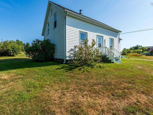 1900 Highway 1, Church Point, NS 