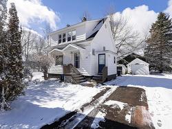 27 McDougal Street Springhill, NS B0M 1X0