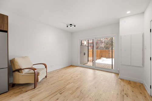 Living Room - 6635 Rue D'Iberville, Montréal (Rosemont/La Petite-Patrie), QC - Indoor Photo Showing Other Room