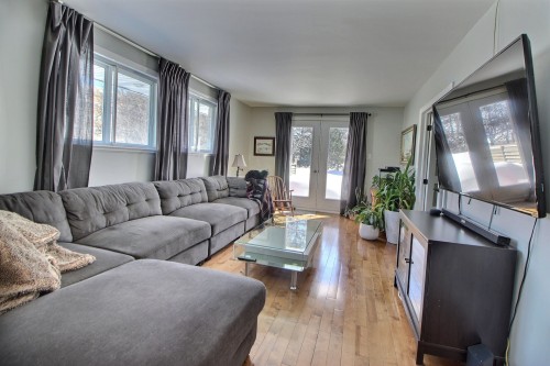 Living Room - 72 8E Avenue E., Amos, QC - Indoor Photo Showing Living Room