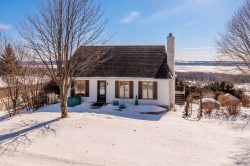 83 Rue Loriot Neuville, QC G0A 2R0