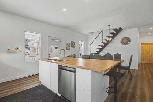 Cuisine - 16 Rue St-Georges, Chambly, QC - Indoor