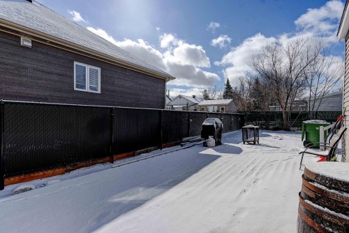 Cour - 16 Rue St-Georges, Chambly, QC - Outdoor