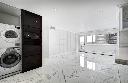 Vue d'ensemble - 509-5720 Boul. Cavendish, Côte-Saint-Luc, QC - Indoor Photo Showing Laundry Room