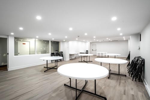 Salle communautaire - 509-5720 Boul. Cavendish, Côte-Saint-Luc, QC - Indoor