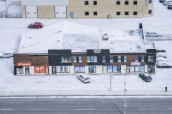 328  - 330 Boul. Curé-Labelle  Laval (Fabreville), QC J5J 0H2