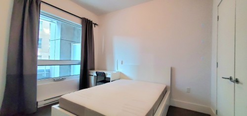 Bedroom - 1102-405 Rue De La Concorde, Montréal (Ville-Marie), QC - Indoor Photo Showing Bedroom