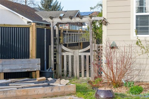 1-3085 Sherman Rd, Duncan, BC 