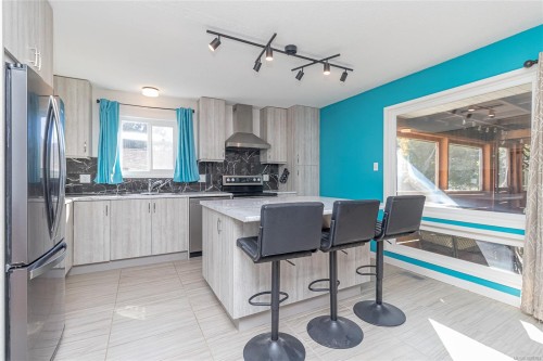 9384 Chemainus Rd, Chemainus, BC 