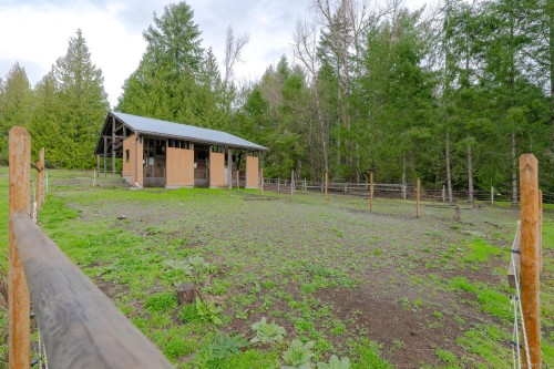 4935 Langtry Rd, Duncan, BC 