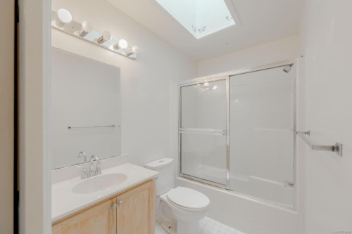 4935 Langtry Rd, Duncan, BC 