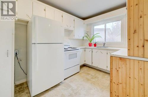 151 Franklin Street N, Kitchener, ON - Indoor Photo Showing Kitchen