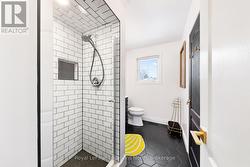 BATH UPDATED IN 2023 - 