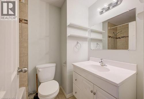 151 Franklin Street N, Kitchener, ON - Indoor Photo Showing Bathroom