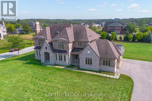 24 WHITEWOOD DRIVE  Whitchurch-Stouffville, ON L4A 1R9