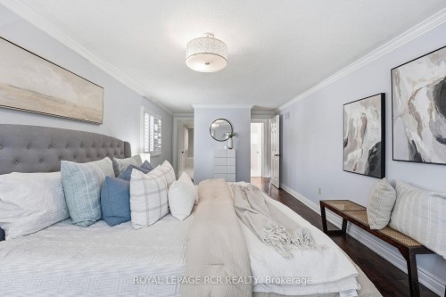 2 Meyer Circle, Markham, ON - Indoor Photo Showing Bedroom