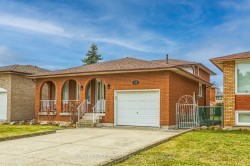 15 Fairington Crescent  Hamilton, ON L8E 3N3