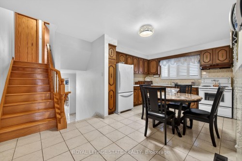 15 Fairington Crescent, Hamilton, ON - Indoor
