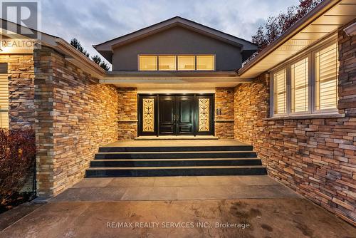 546 Conservation Drive, Brampton, ON - Outdoor With Exterior