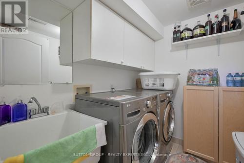 3077 Caulfield Crescent, Mississauga, ON - Indoor Photo Showing Laundry Room