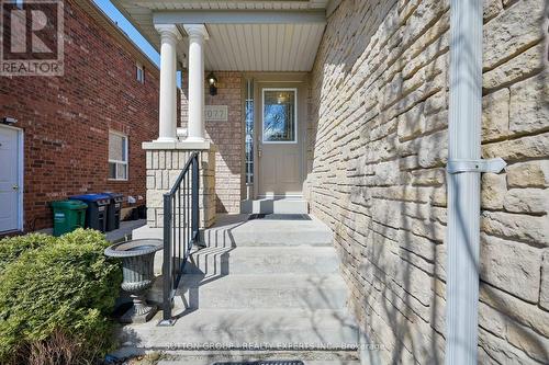 3077 Caulfield Crescent, Mississauga, ON - Outdoor