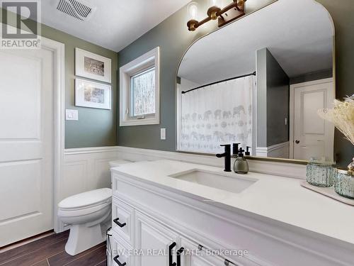 7189 Joliette Crescent, Mississauga, ON - Indoor Photo Showing Bathroom