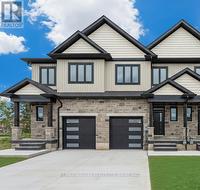 6208 CURLIN CRESCENT  Niagara Falls (Forestview), ON L2H 0B8