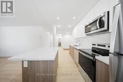 25 DOWNES AVENUE Prince Edward County (Picton Ward), ON K0K 2T0